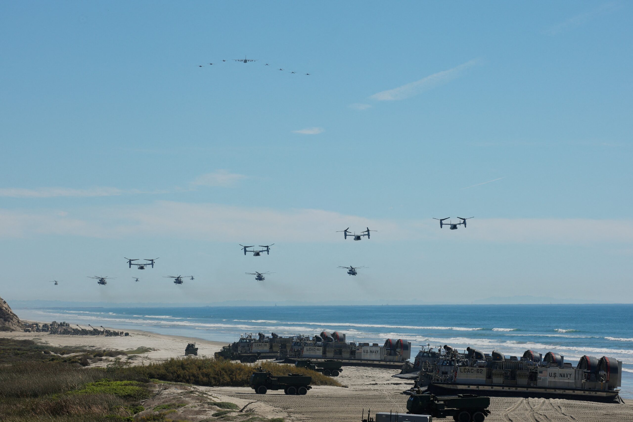 É #FAKE que vídeo mostre exercício militar americano na fronteira da Venezuela; gravação é na Califórnia